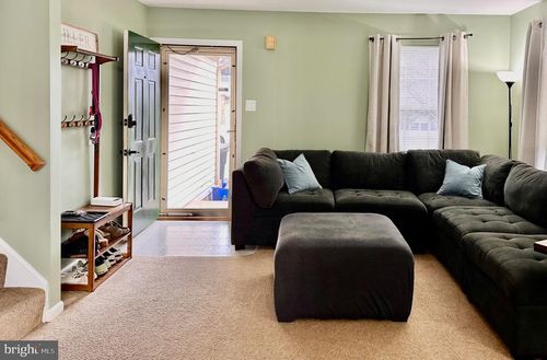 127 E George St, Emmaus, PA, 18049-2900 | Card Image