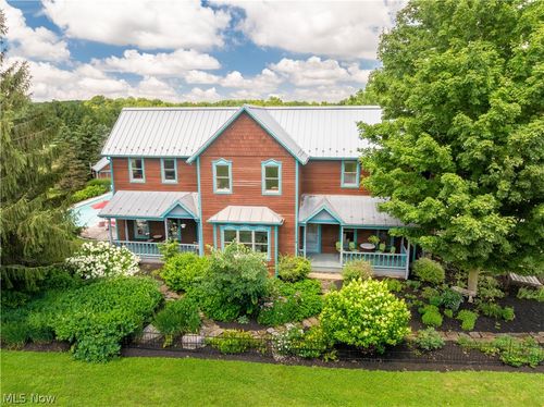 945 Remsen Rd, Medina, OH, 44256-9220 | Card Image