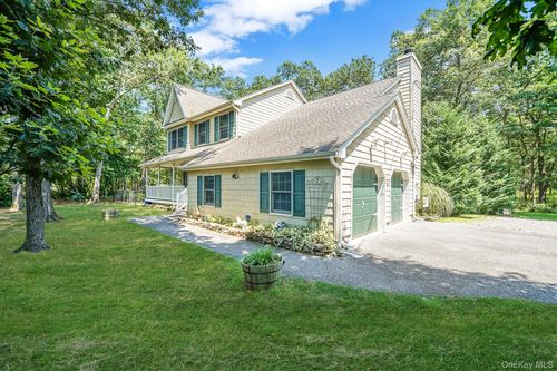 1430 Wading River Manor Rd, Wading River, NY, 11792-2132 | Card Image
