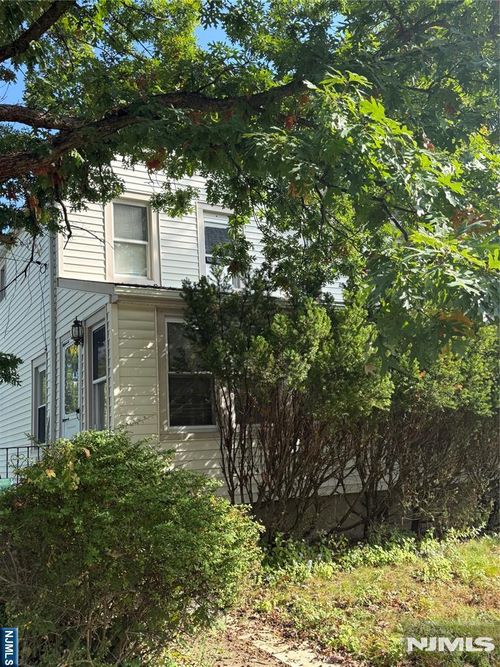 26 Pierce Avenue, Midland Park, NJ, 07432 | Card Image
