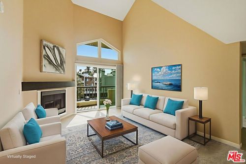 301-5545 Canoga Ave, Woodland Hills, CA, 91367-2502 | Card Image