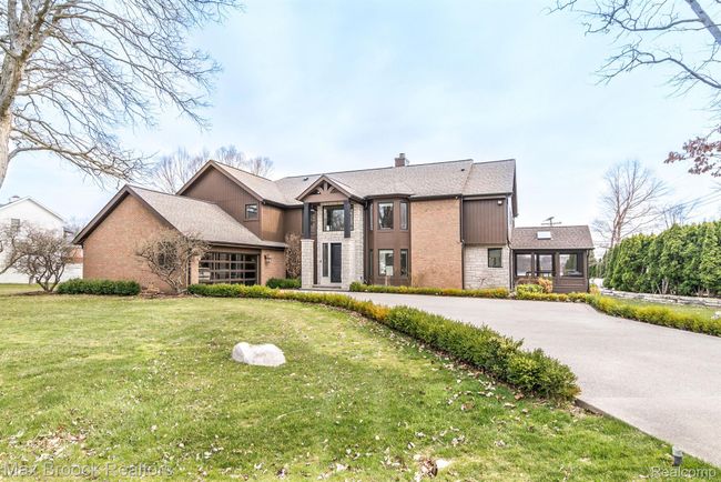 3403 Chickering Ln, House other with 4 bedrooms, 5 bathrooms and null parking in Bloomfield Hills MI | Image 4