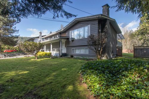 2041 Spruce Dr, Squamish, BC, V8B0W8 | Card Image