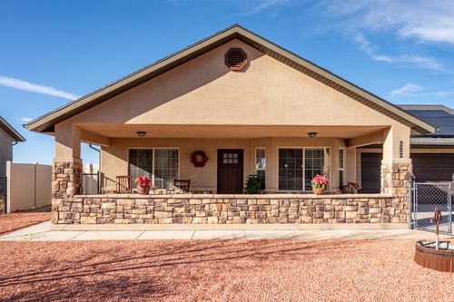 282 W Bristlecone Dr, Cedar City, UT, 84720-4317 | Card Image