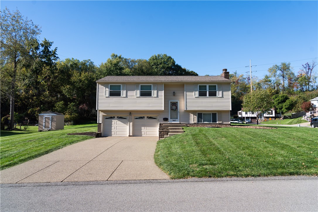 Fruitwood Dr, Bethel Park, PA 15102