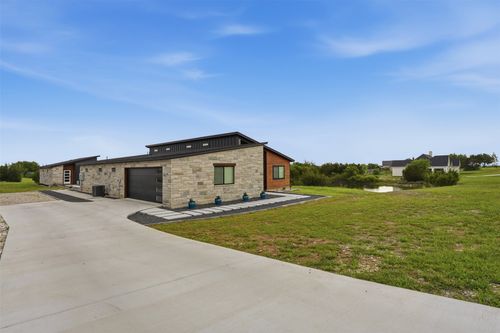 238 Martin Dr, Granbury, TX, 76049-1339 | Card Image