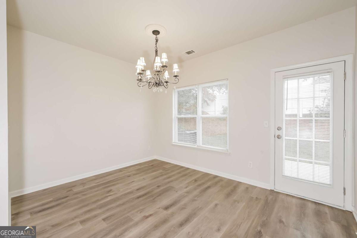 Residential in Oakwood 5