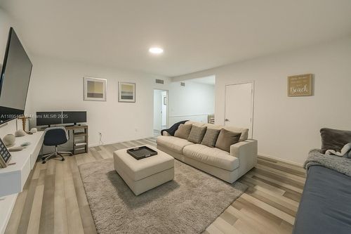 apt-6-1840 James Ave, Miami Beach, FL, 33139-7439 | Card Image