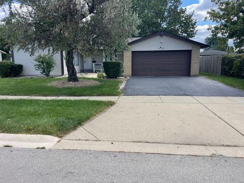 1189 Grissom Trl, Elk Grove Village, IL, 60007-3034 | Card Image