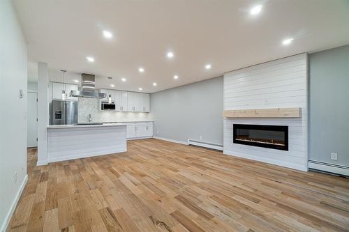 106-20460 54 Ave, Langley, BC, V3A6N6 | Card Image