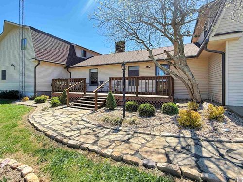 714 Mcdougal Dr, Murray, KY, 42071-5247 | Card Image