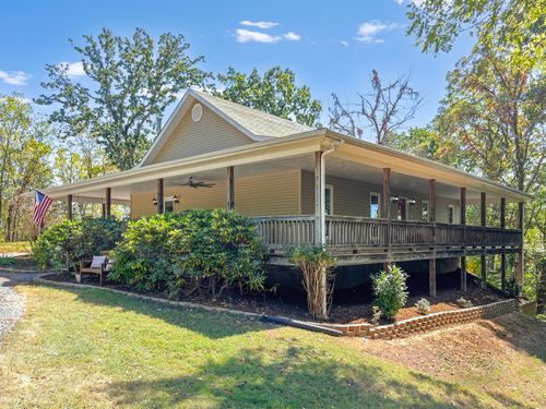 411 Hardbarger Rd, Buchanan, VA, 24066-5210 | Card Image