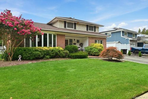 3345 Beltagh Ave, Wantagh, NY, 11793-3355 | Card Image