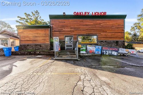 1215 Oakley Park Rd, Commerce Twp, MI, 48390-1290 | Card Image