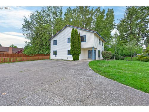 451 Nw Hill Rd, Mcminnville, OR, 97128-9542 | Card Image