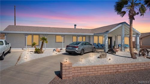 784 Pegasus Ranch Rd, Bullhead City, AZ, 86429-7328 | Card Image