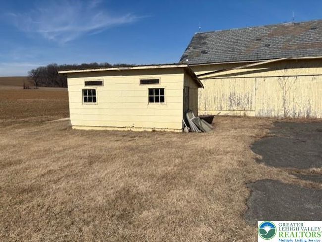 6341 Memorial Rd, House other with 3 bedrooms, 2 bathrooms and null parking in Germansville PA | Image 14