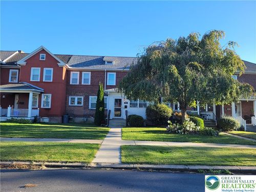 822 Media St, BETHLEHEM, PA, 18017-6052 | Card Image
