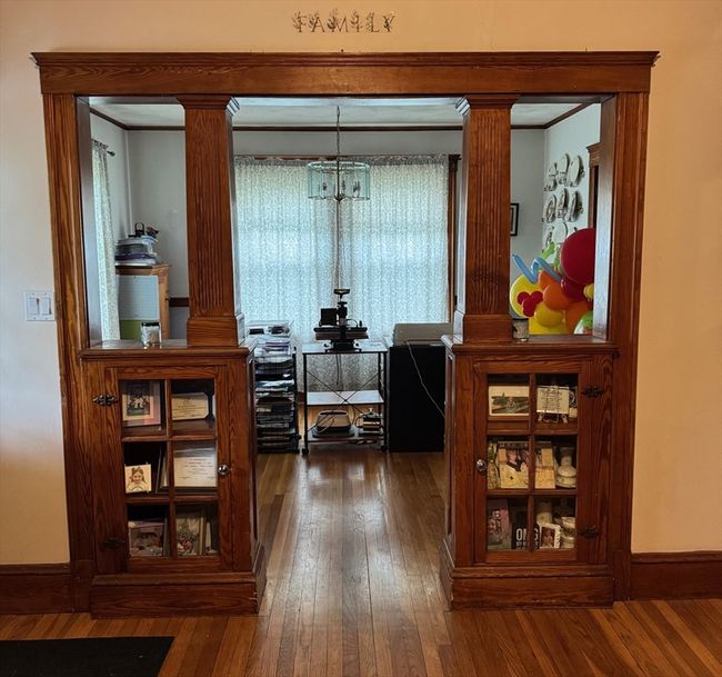 194 Fells Ave, House other with 3 bedrooms, 1 bathrooms and 4 parking in Medford MA | Image 9