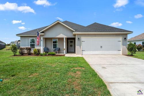 26 Cole Dr, Hawkinsville, GA, 31036-5557 | Card Image