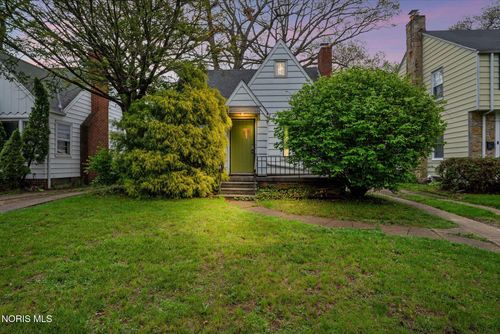 3536 Wyckliffe Pkwy, Toledo, OH, 43606-2048 | Card Image