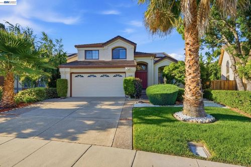 43518 Euclid Dr, Fremont, CA, 94539-5919 | Card Image