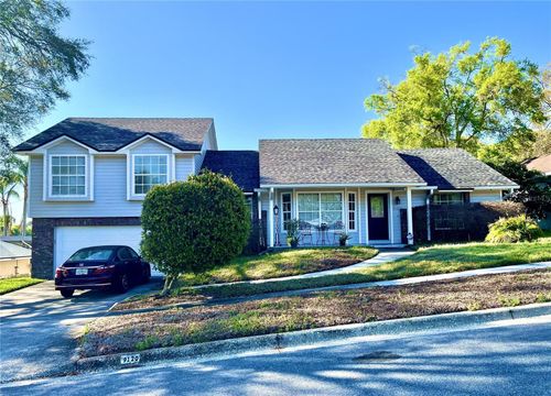 9120 Queen Elizabeth Ct, ORLANDO, FL, 32818-6937 | Card Image