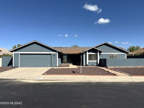 10101 E Stella Rd, Tucson, AZ, 85730-3141 | Card Image