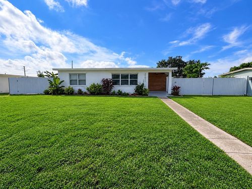 21077 Midway Blvd, PORT CHARLOTTE, FL, 33952-4253 | Card Image