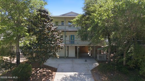 104 Sw 28th St, Oak Island, NC, 28465-7609 | Card Image