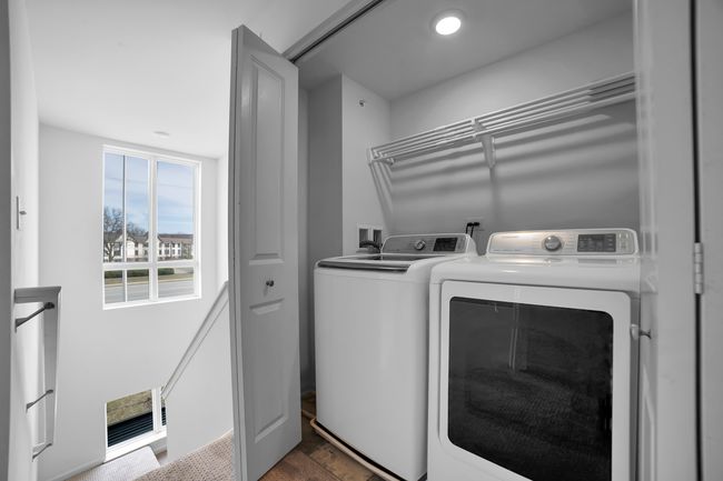 1292 Quadrant Ln, Townhouse with 3 bedrooms, 3 bathrooms and 2 parking in Schaumburg IL | Image 23