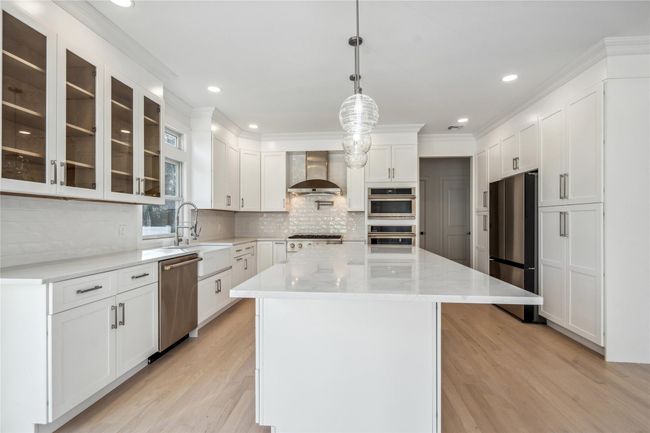 Photos are Samples of Builder's Workmanship | Image 6