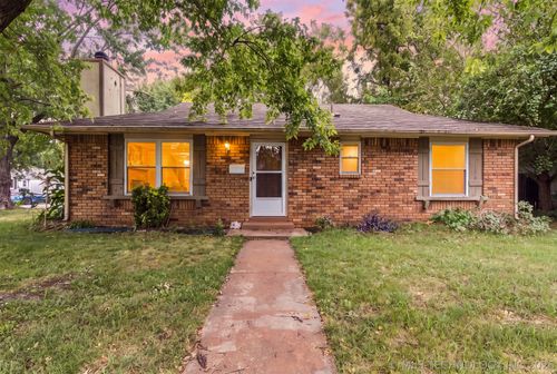4331 Detroit Ave, Tulsa, OK, 74105-3819 | Card Image