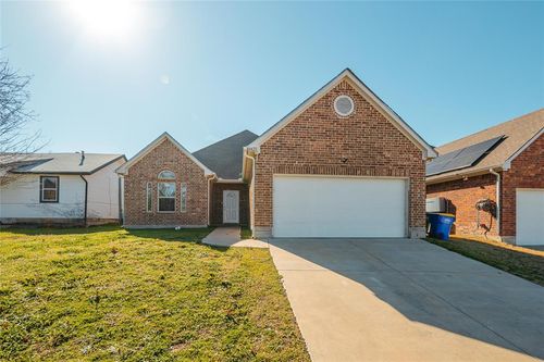 8425 Whitney Drive, White Settlement, TX, 76108 | Card Image