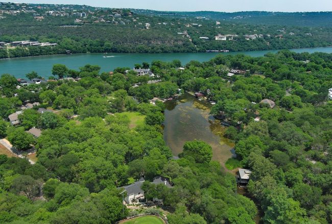 4703 Laguna Ln, House other with 3 bedrooms, 2 bathrooms and 2 parking in Austin TX | Image 25