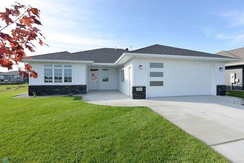 235 Emma Ct, Mapleton, ND, 58059-4000 | Card Image
