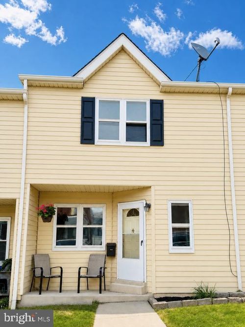 614 Fraley St, BRIDGEPORT, PA, 19405-1614 | Card Image