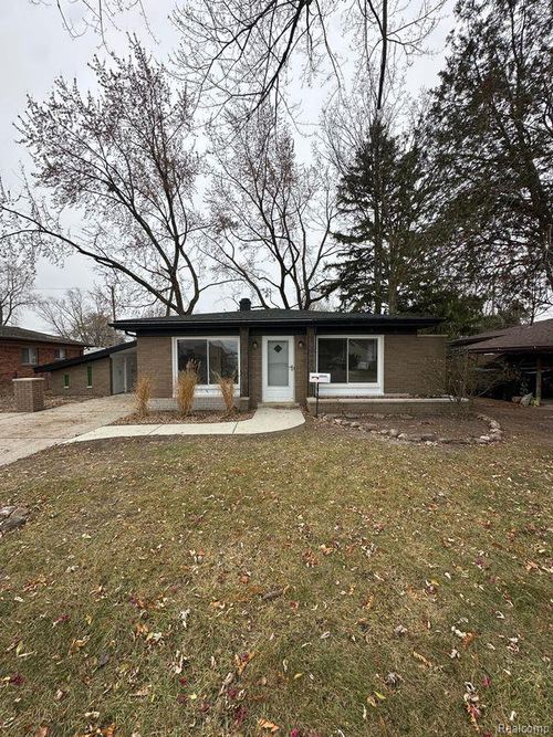 20945 Millard St, Taylor, MI, 48180-2989 | Card Image