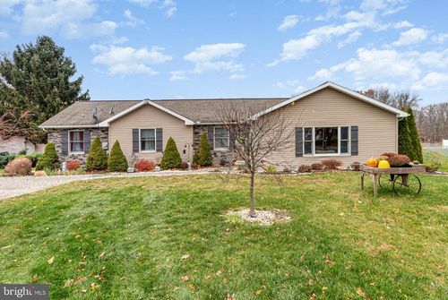 34 Southside Dr, NEWVILLE, PA, 17241-9550 | Card Image