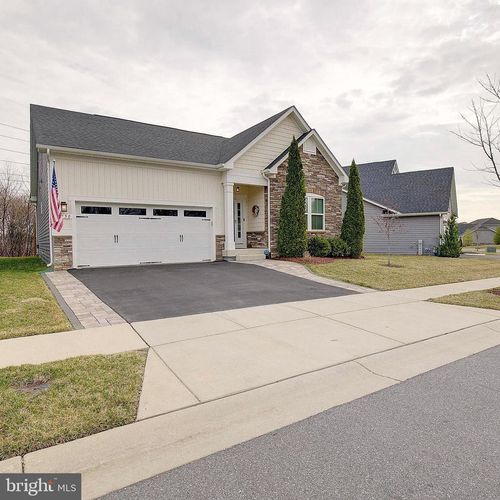 3150 Sunny Ridge Dr, ODENTON, MD, 21113-6016 | Card Image