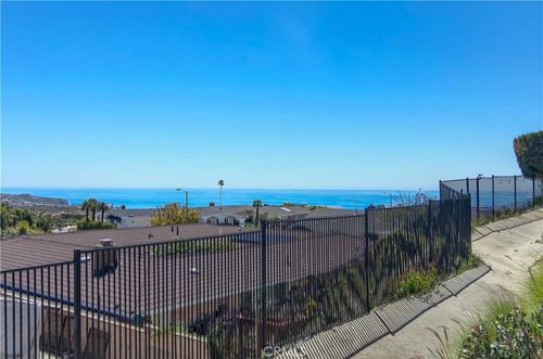 32321 Azores Rd, Dana Point, CA, 92629-3656 | Card Image