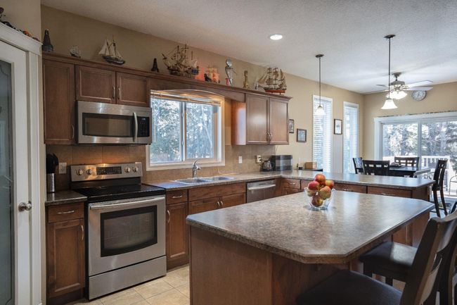 42 Falcon Drive, House other with 5 bedrooms, 3 bathrooms and 12 parking in New Sarepta AB | Image 7