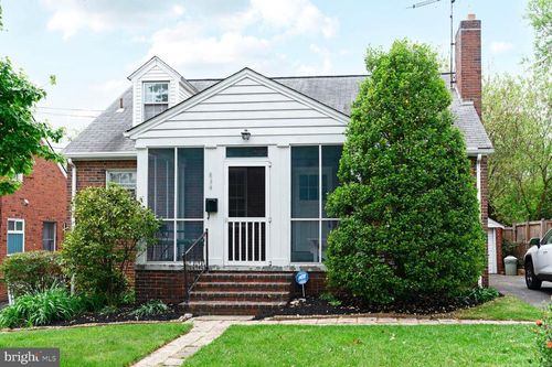 834 N Abingdon St, ARLINGTON, VA, 22203-1533 | Card Image