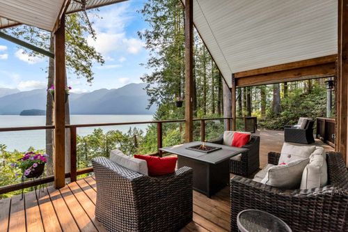 4 Christian Cove, Pitt Meadows, BC, V3Y1Z1 | Card Image