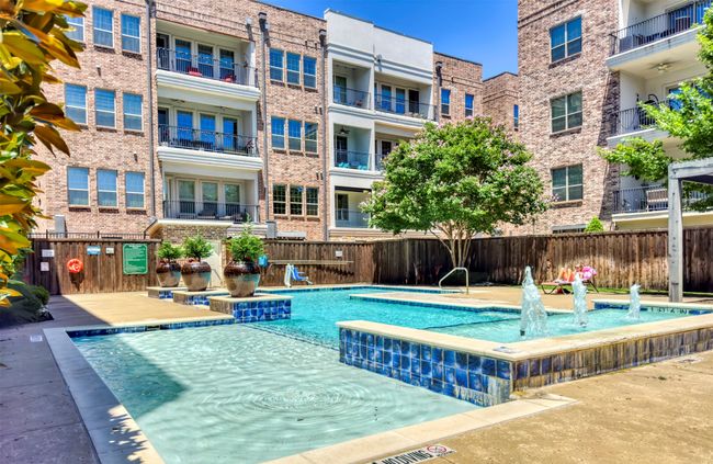View of community pool. | Image 25