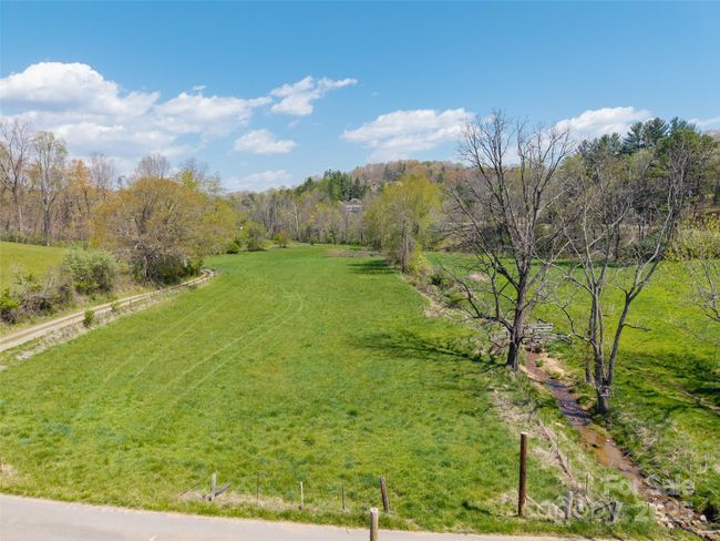 435 Upper Glady Fork Rd, House other with 2 bedrooms, 2 bathrooms and null parking in Candler NC | Image 21