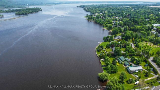 689 Front Rd, House other with 3 bedrooms, 2 bathrooms and 3 parking in L'orignal ON | Image 39