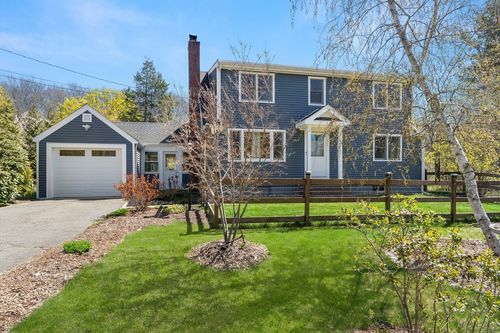 115 Maple St, Wenham, MA, 01984-1926 | Card Image