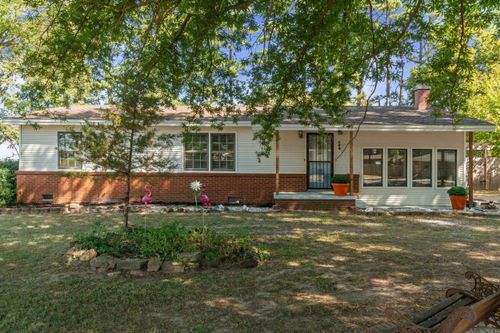 128 Circle Dr, Augusta, AR, 72006-9526 | Card Image