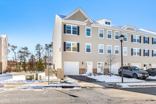 301-51 Melanie Way, Manahawkin, NJ, 08050-2157 | Card Image